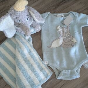 New disney x barefoot dreams Dumbo Onesie And Vlankie